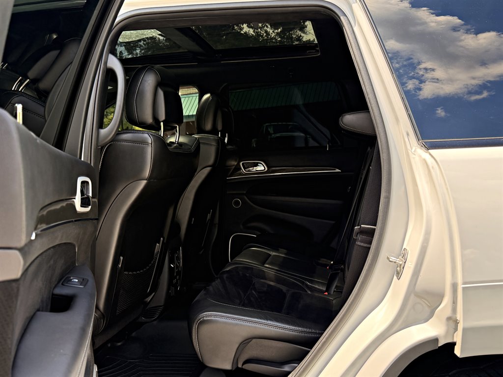2018 Jeep Cherokee - $38,995
