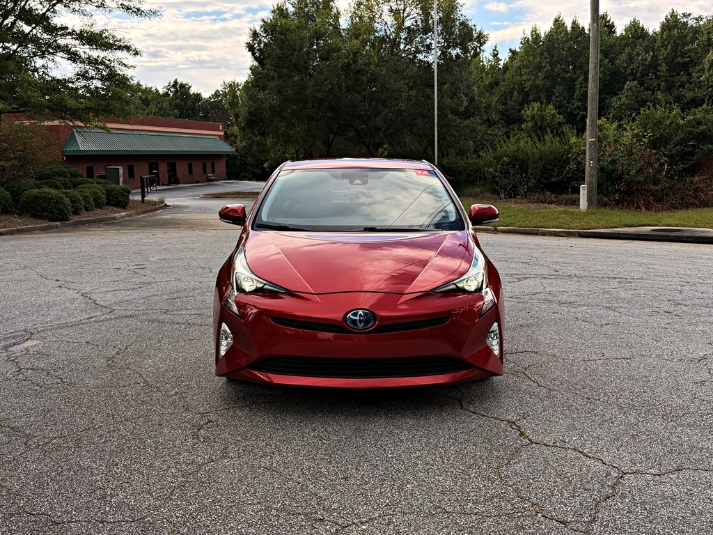 2016 Toyota Prius - $14,995