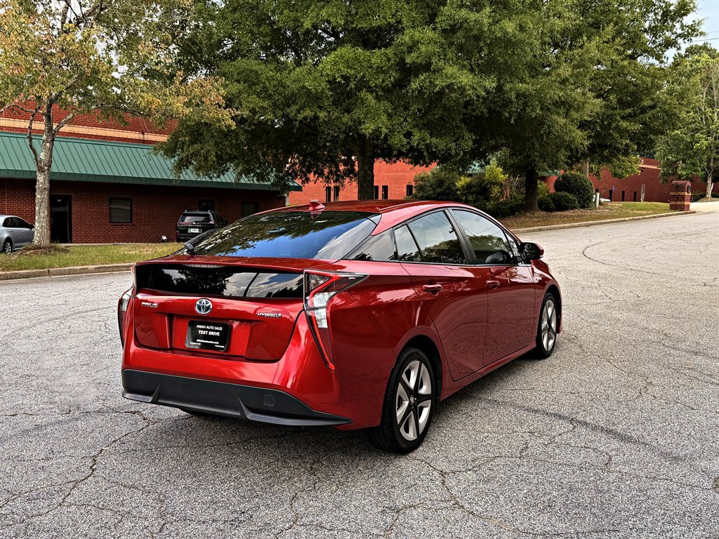 2016 Toyota Prius - $14,995