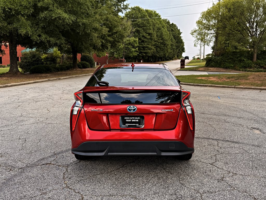 2016 Toyota Prius - $14,995