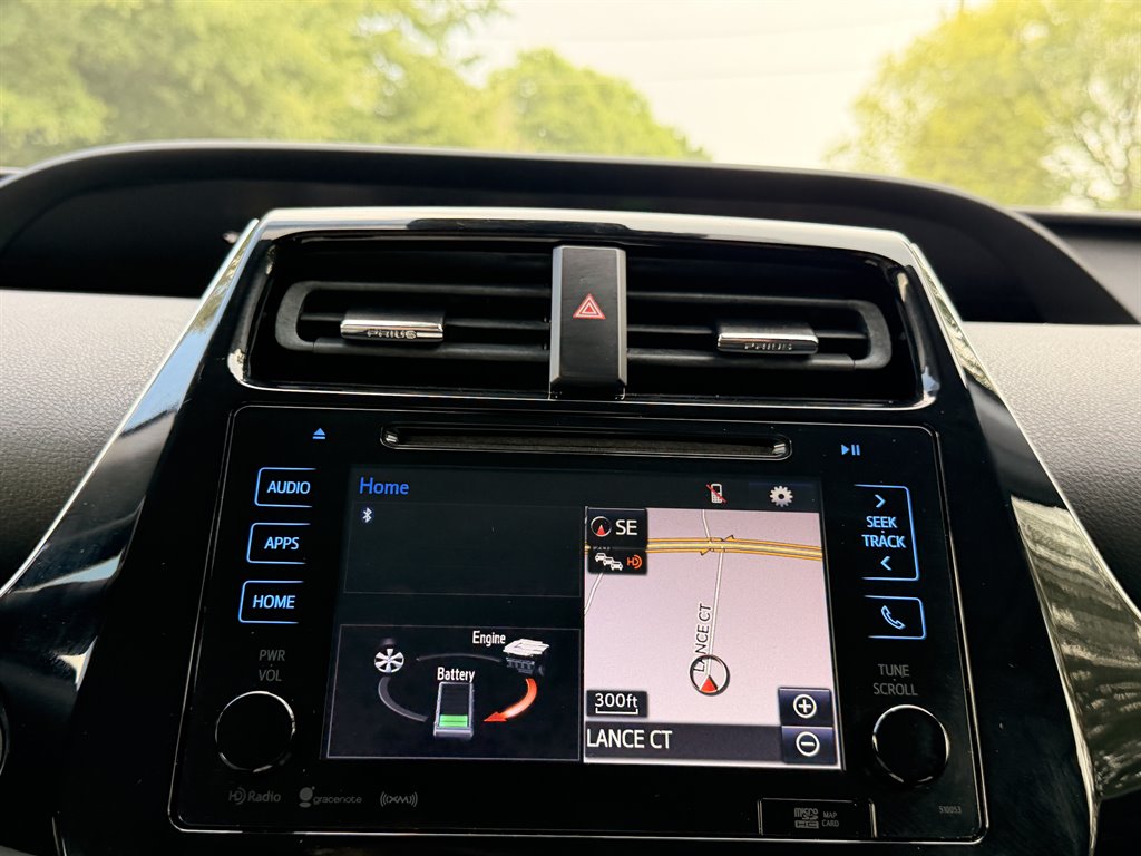 2016 Toyota Prius - $14,995