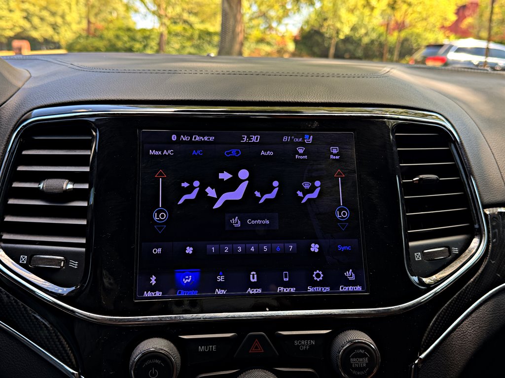2020 Jeep Cherokee - $38,995