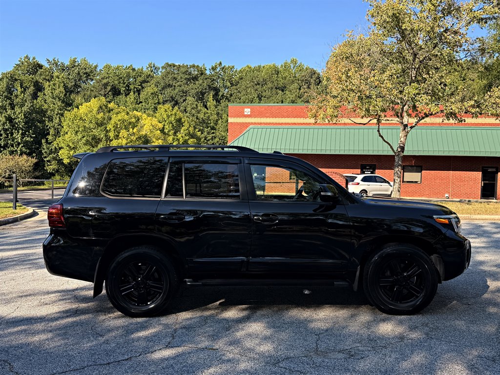 2013 Toyota Land Cruiser - $32,995