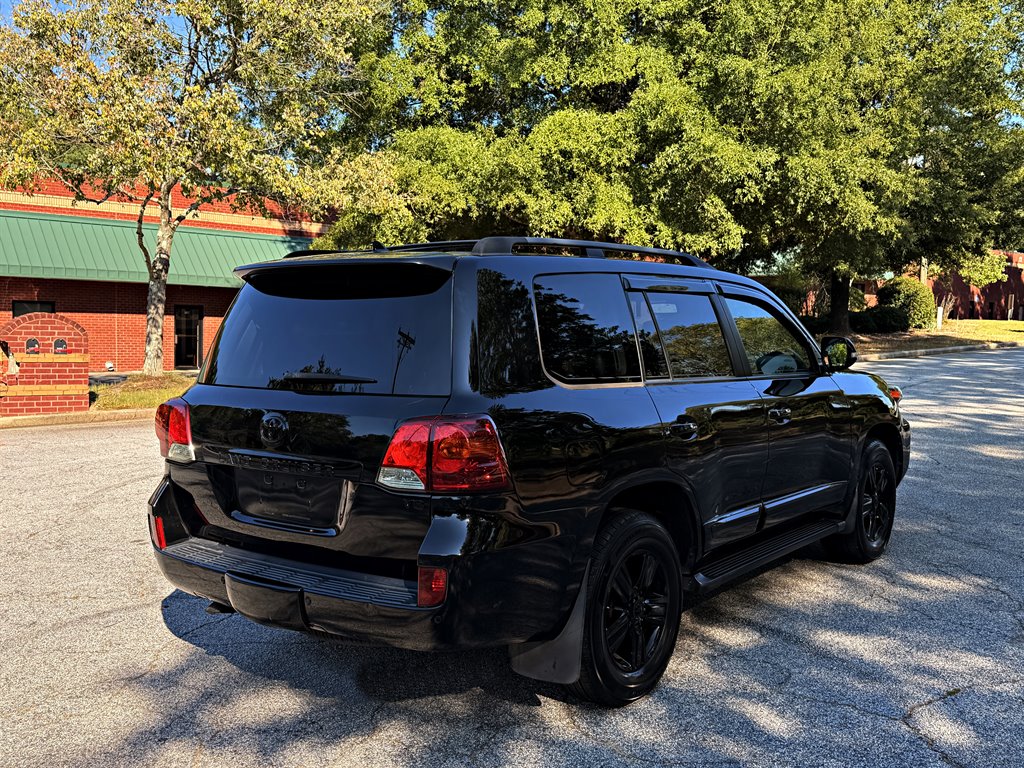 2013 Toyota Land Cruiser - $32,995