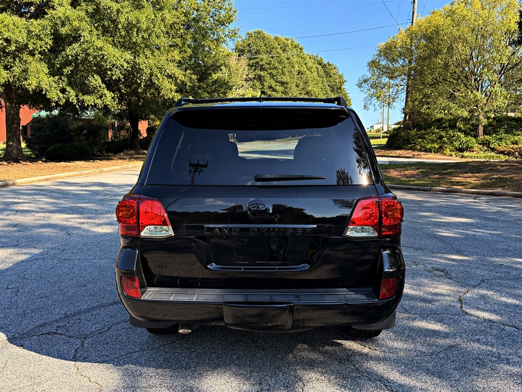 2013 Toyota Land Cruiser - $32,995
