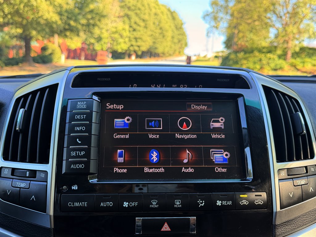 2013 Toyota Land Cruiser - $32,995