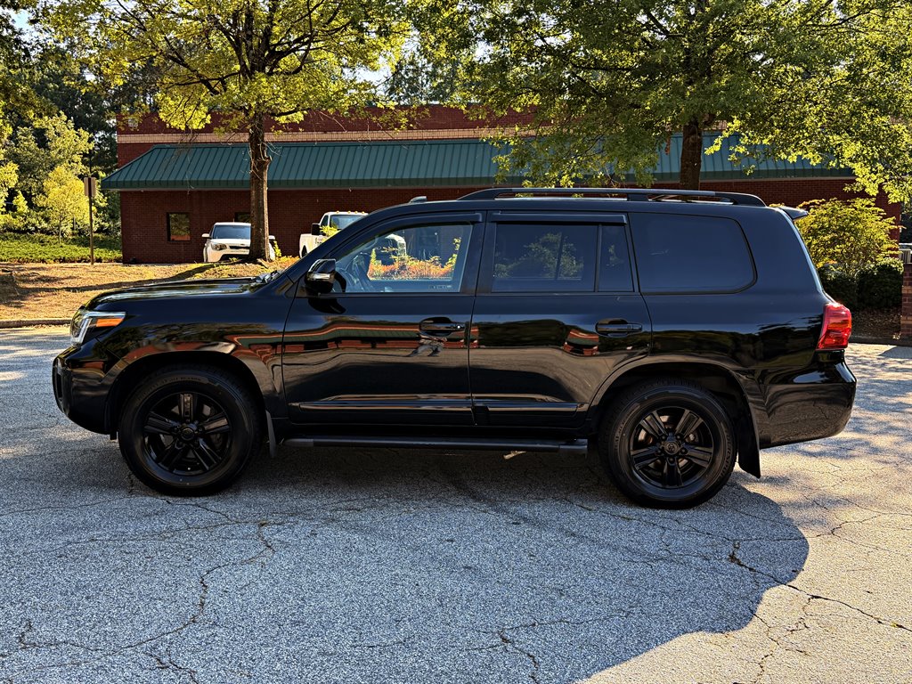 2013 Toyota Land Cruiser - $32,995