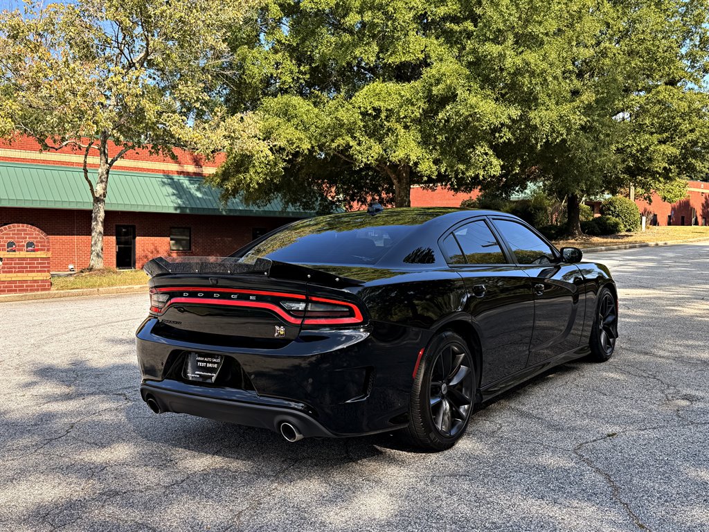 2018 Dodge Charger - $27,995