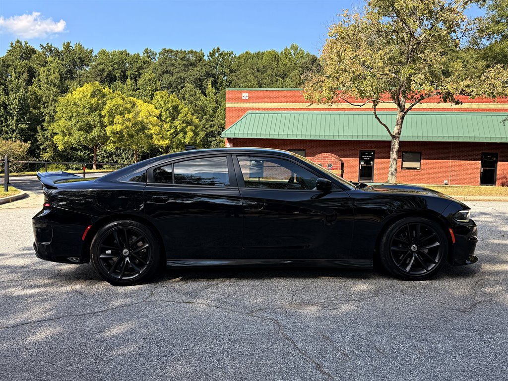 2018 Dodge Charger - $27,995