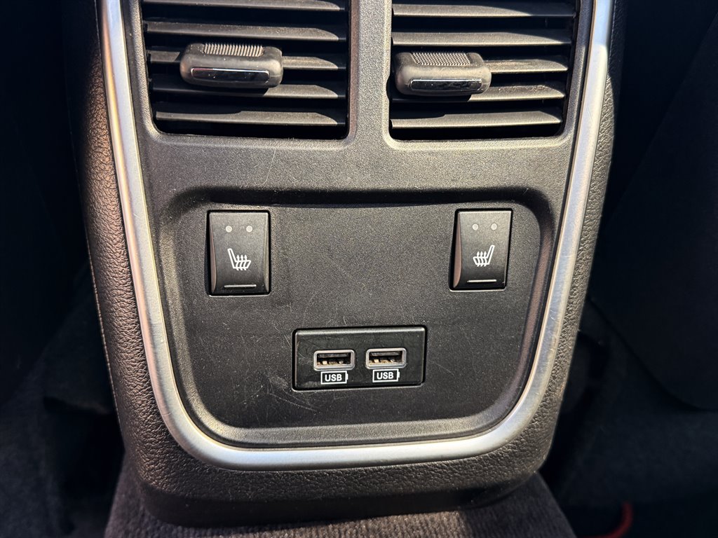 2018 Dodge Charger - $27,995