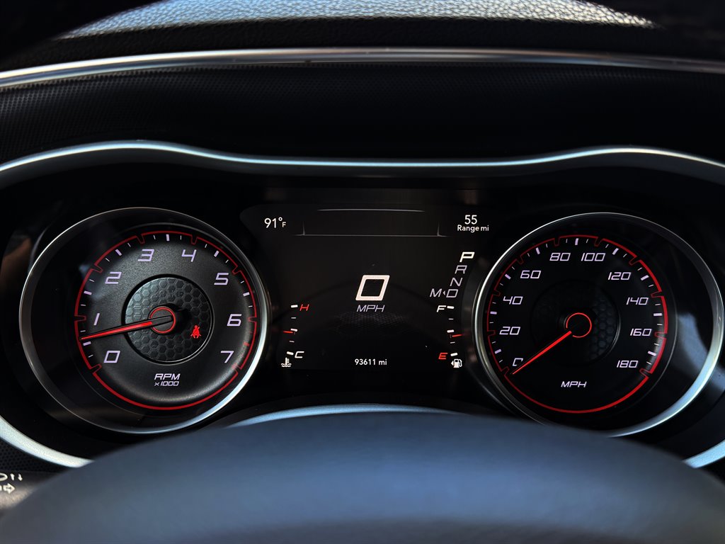 2018 Dodge Charger - $27,995