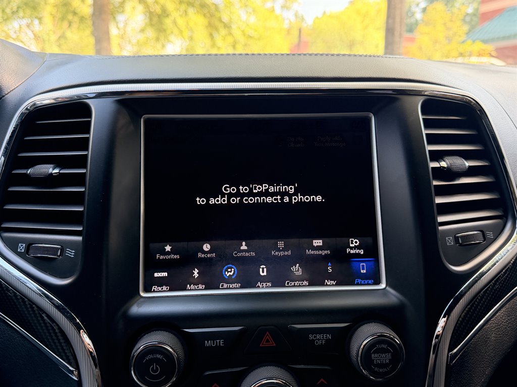 2018 Jeep Cherokee - $33,995