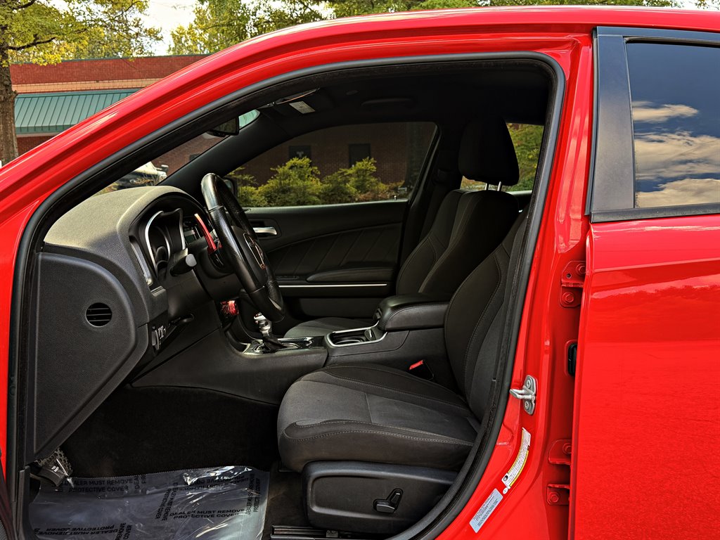 2018 Dodge Charger - $24,995