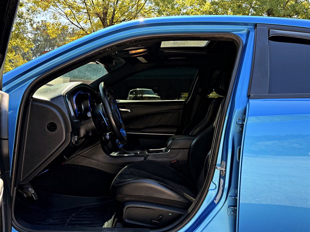 2019 Dodge Charger - $28,995