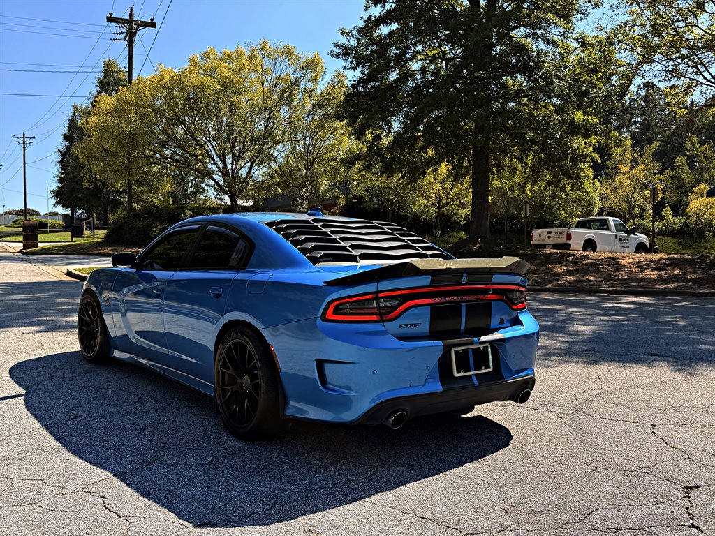 2019 Dodge Charger - $28,995