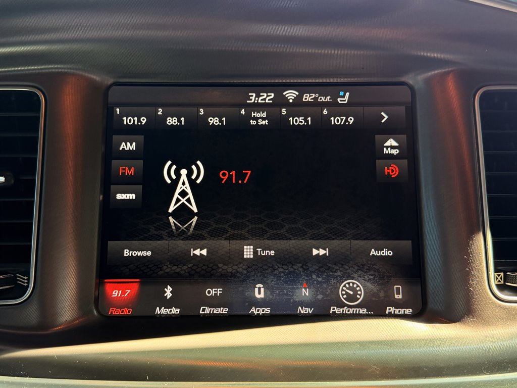 2019 Dodge Charger - $28,995