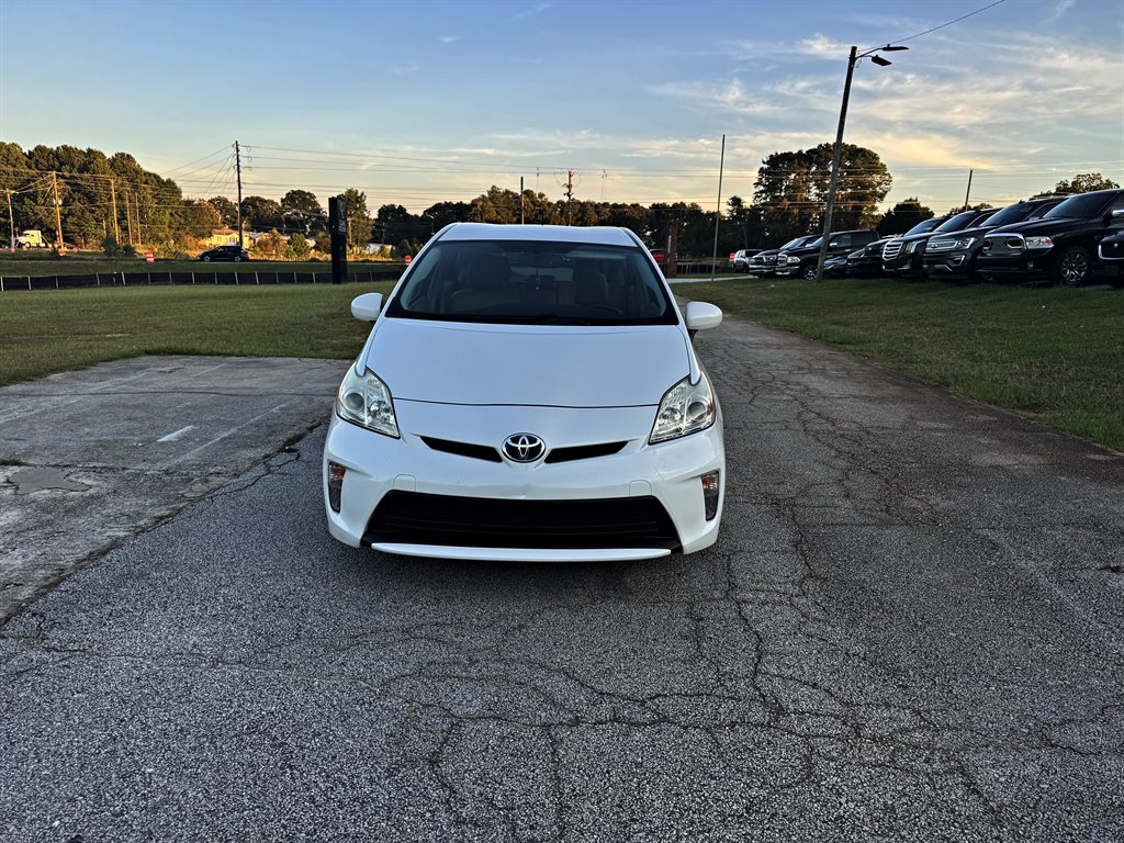 2014 Toyota Prius - $10,995