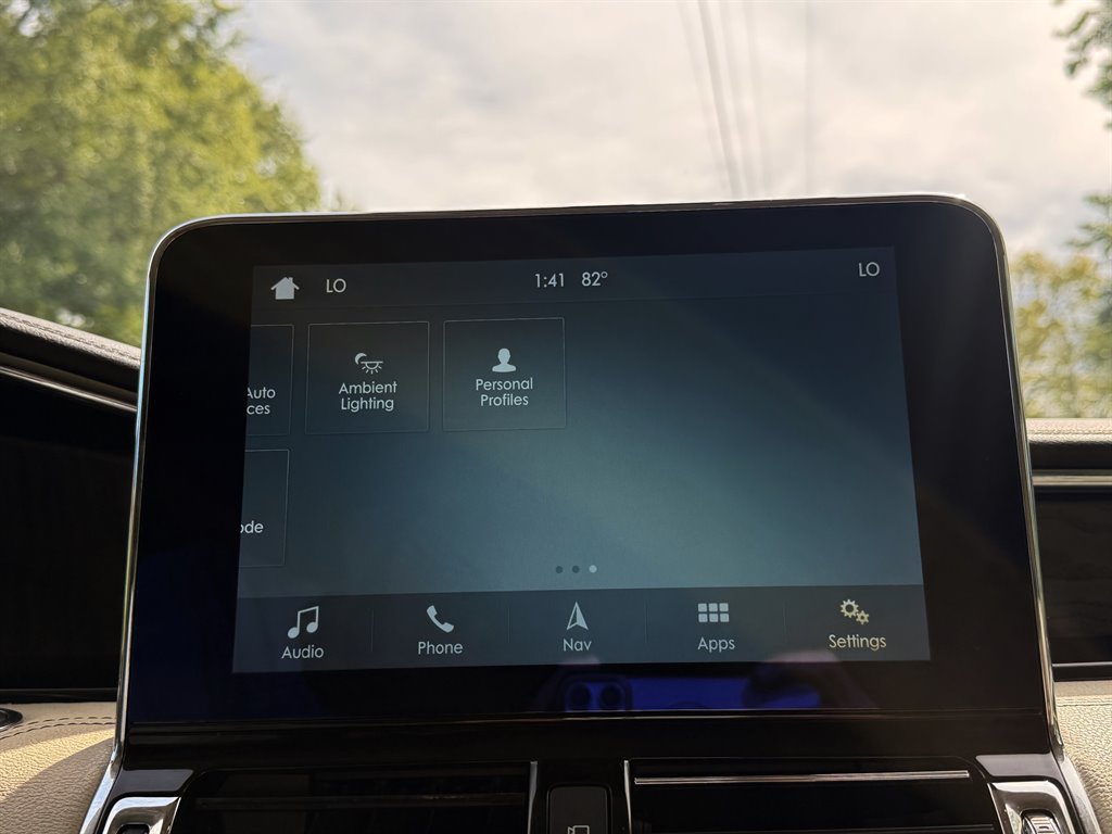 2018 Lincoln Navigator - $17,995