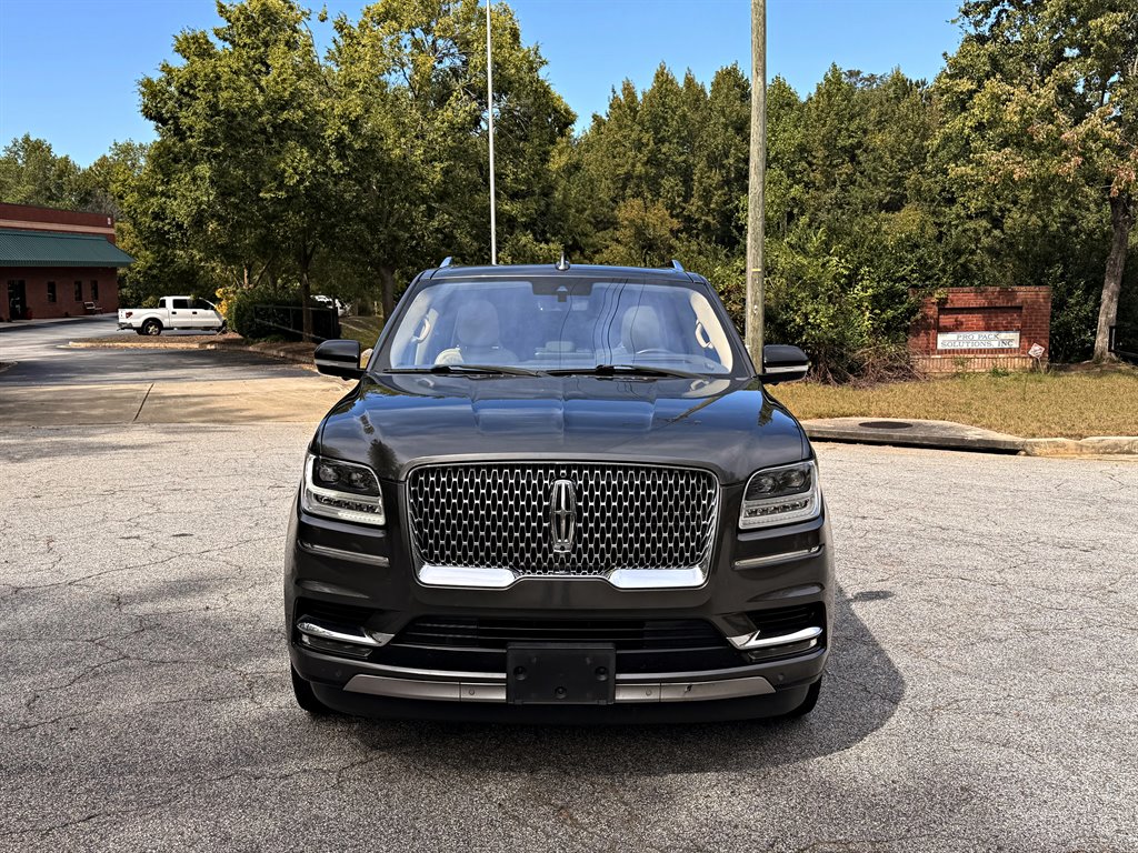 2018 Lincoln Navigator - $17,995