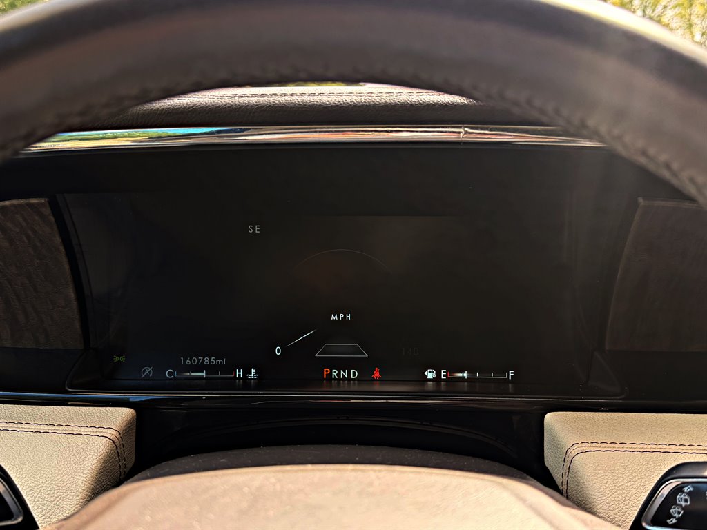 2018 Lincoln Navigator - $17,995