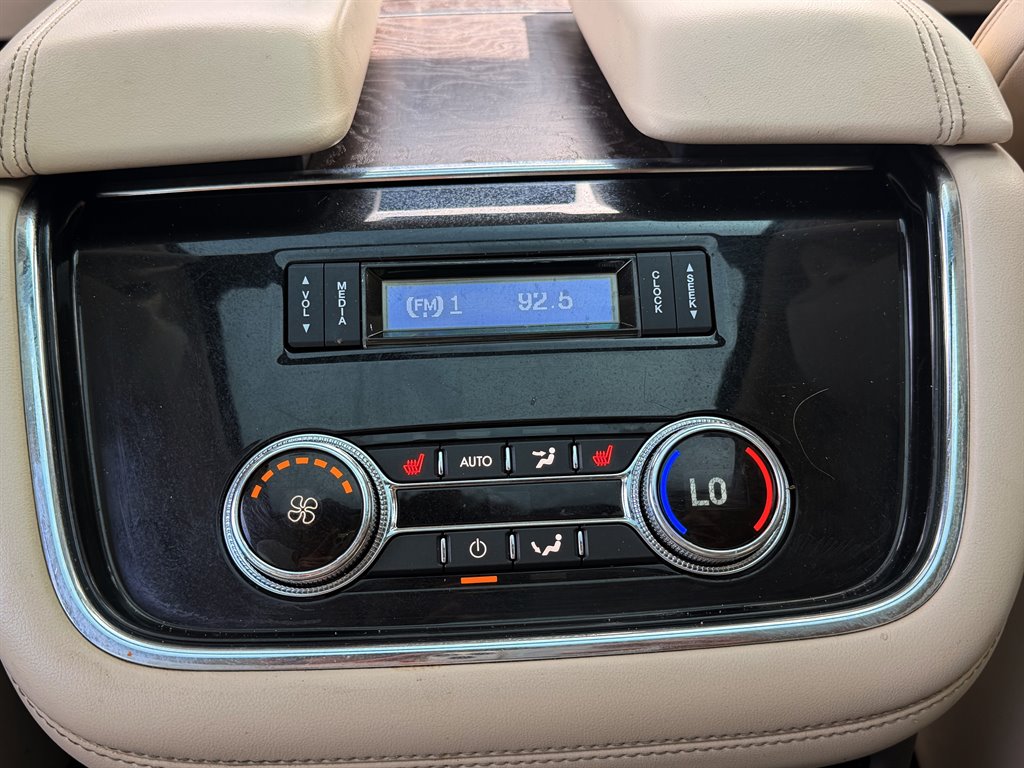 2018 Lincoln Navigator - $17,995