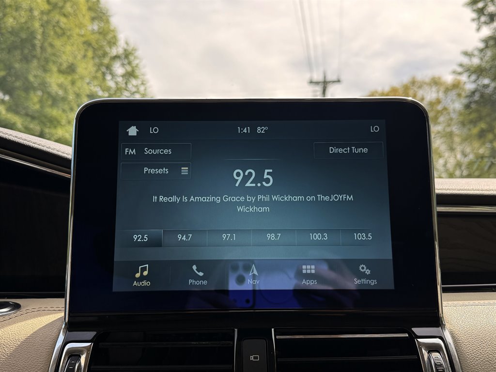 2018 Lincoln Navigator - $17,995