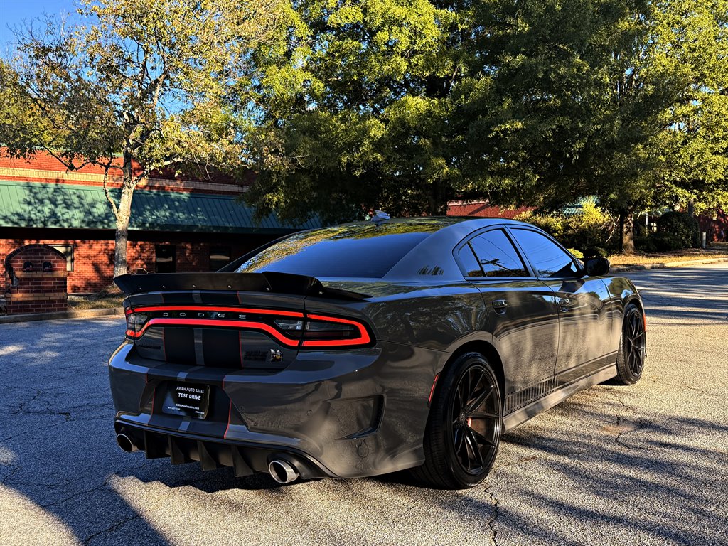 2019 Dodge Charger - $28,995
