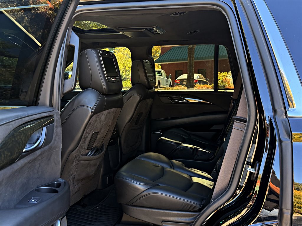 2017 Cadillac Escalade - $23,995