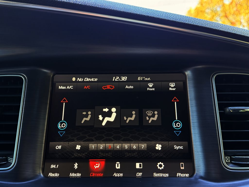 2018 Dodge Charger - $27,995