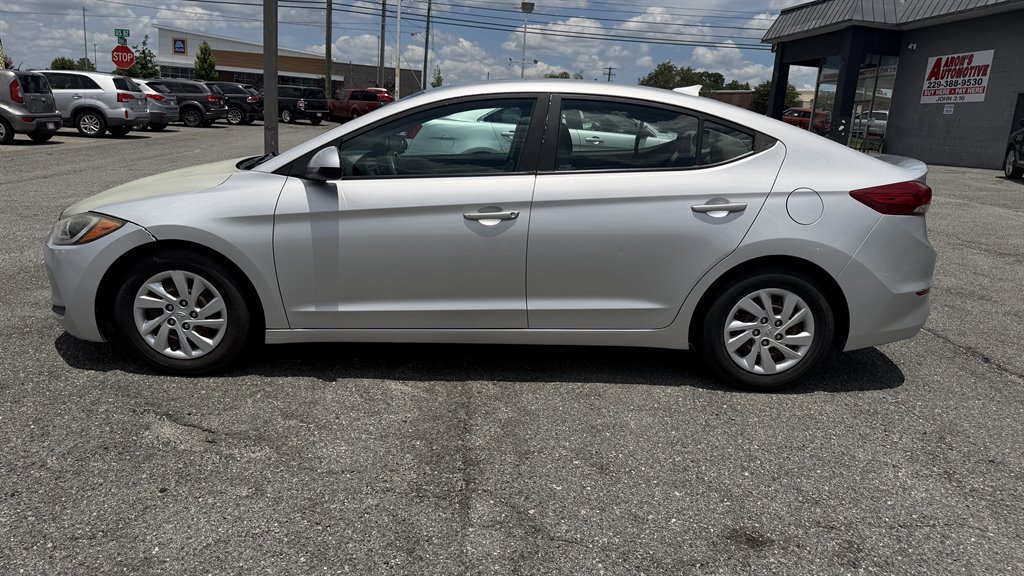 2017 Hyundai Elantra