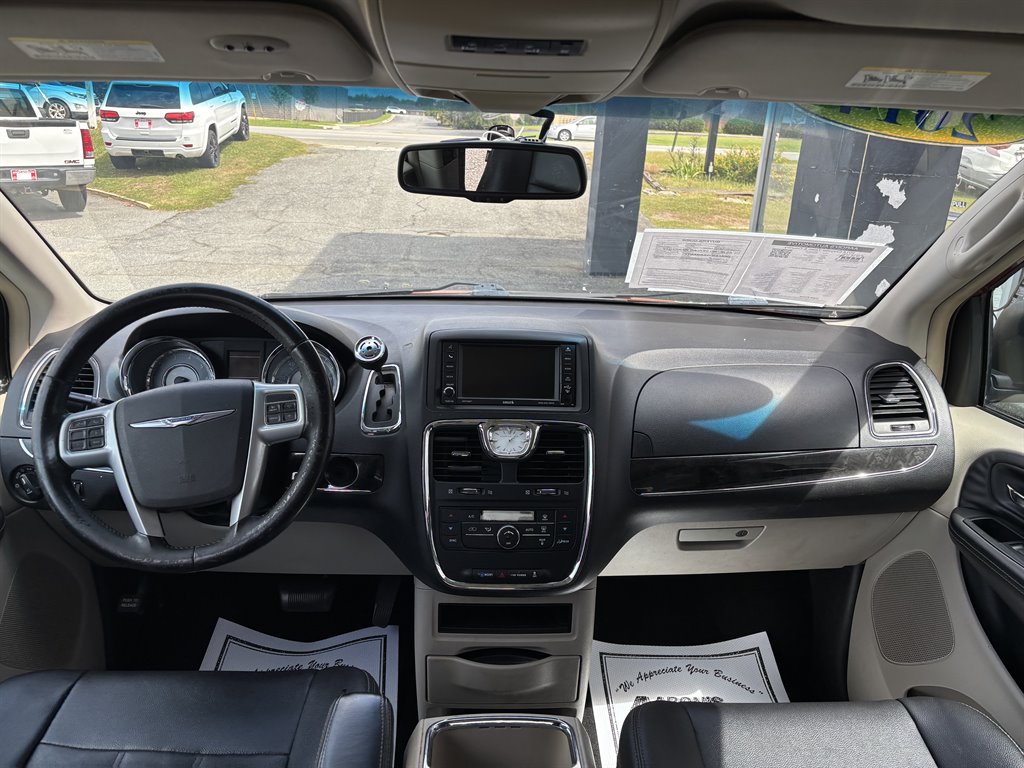 2014 Chrysler Town And Country