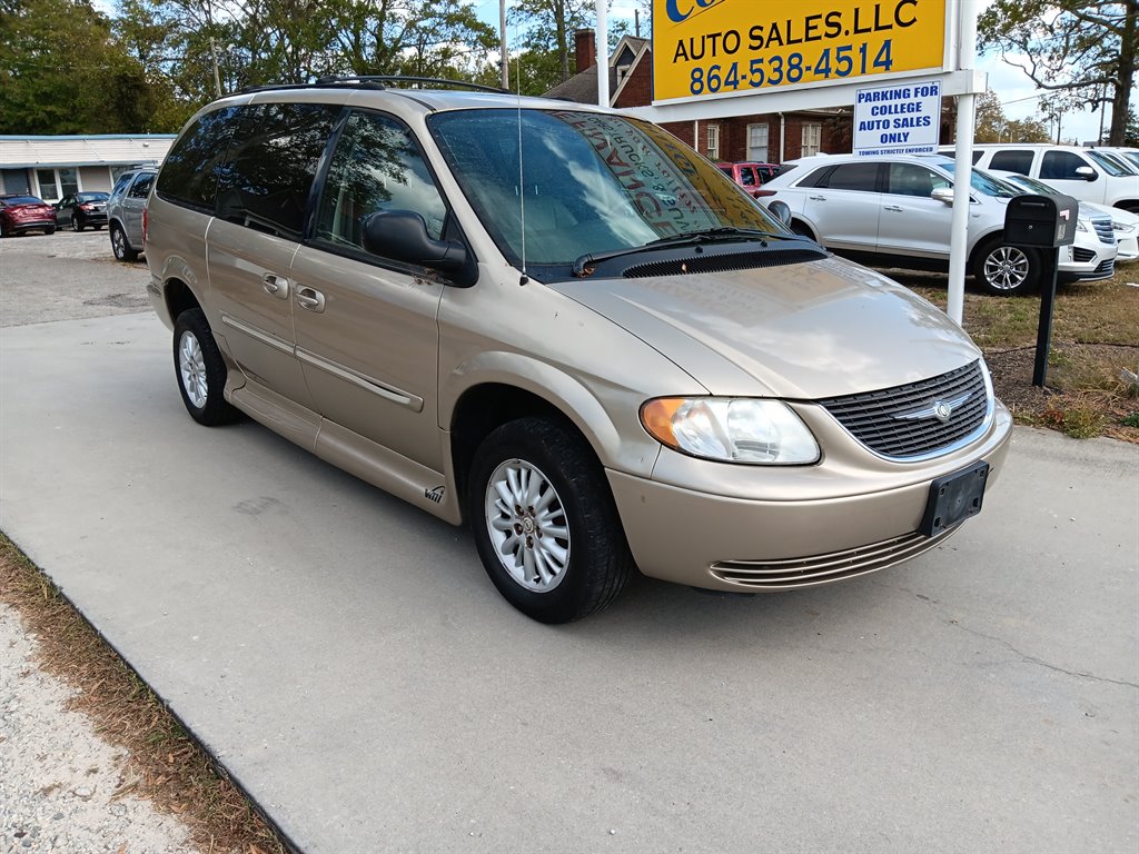 2004 Chrysler Town & Country - $4,995
