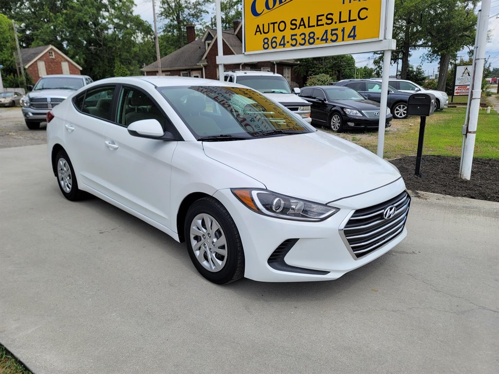 2018 Hyundai Elantra SE photo