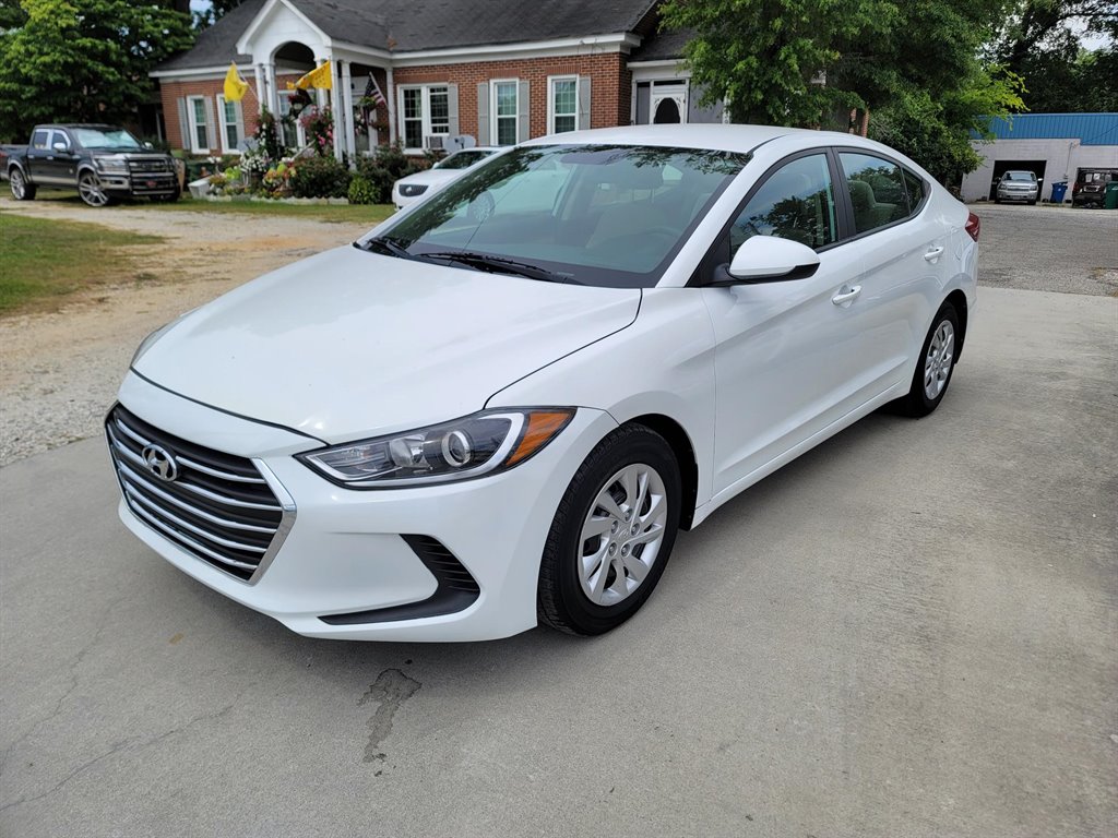 2018 Hyundai Elantra SE photo