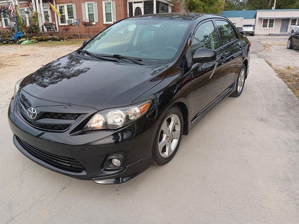 2012 Toyota Corolla L photo