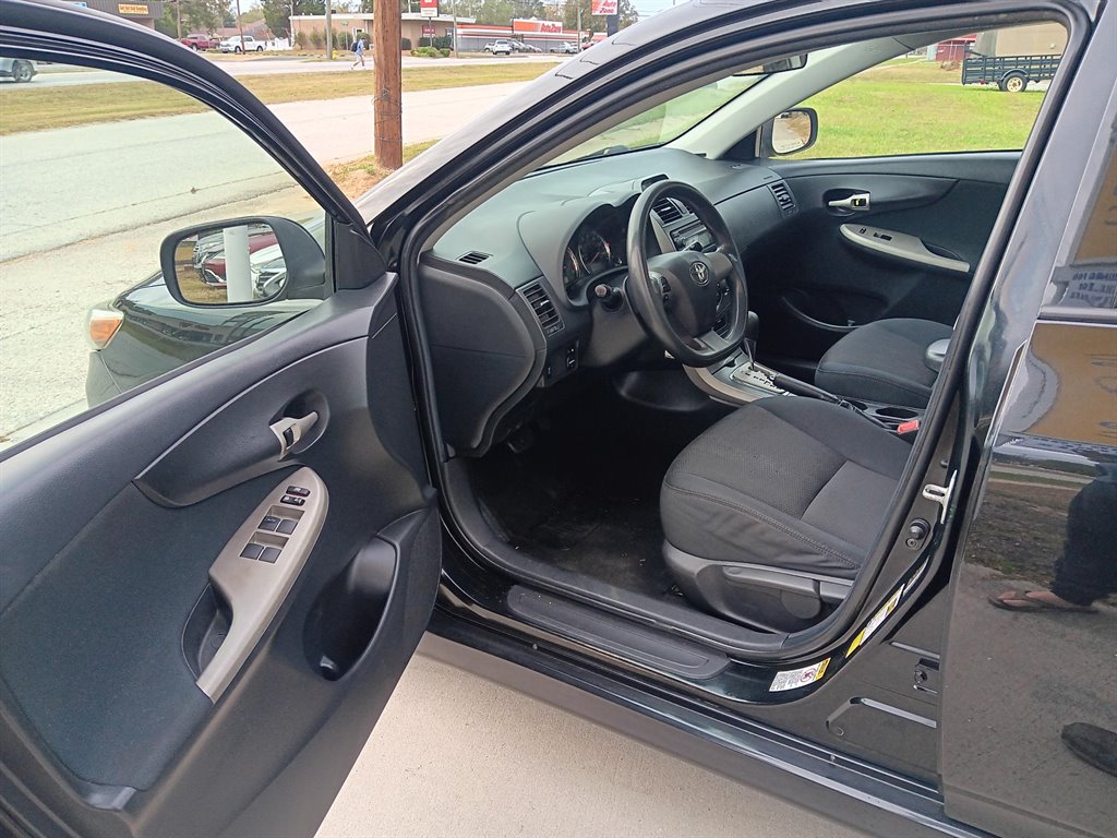 2012 Toyota Corolla L photo