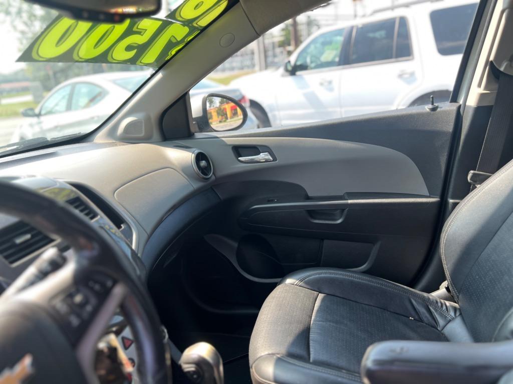 2016 Chevrolet Sonic LTZ photo