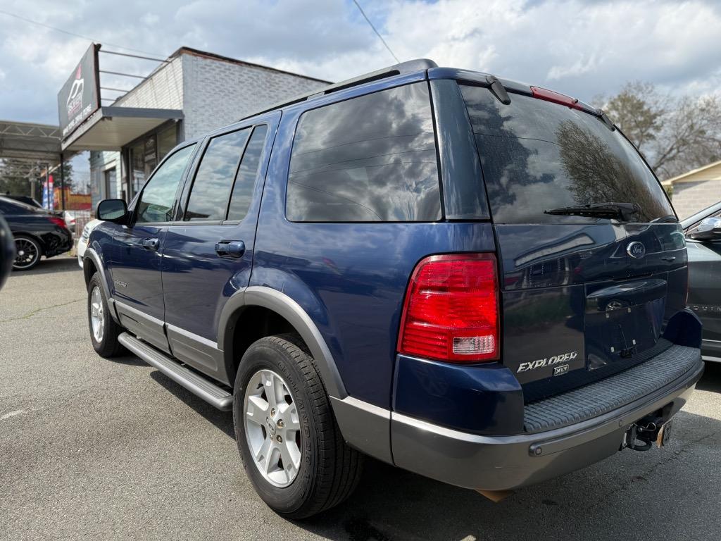 2004 Ford Explorer XLT photo