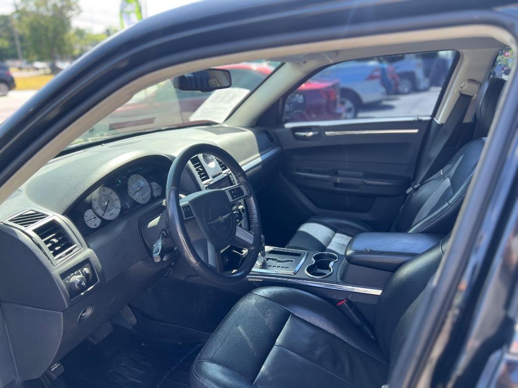 2010 Chrysler 300