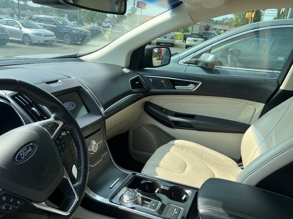 2019 Ford Edge