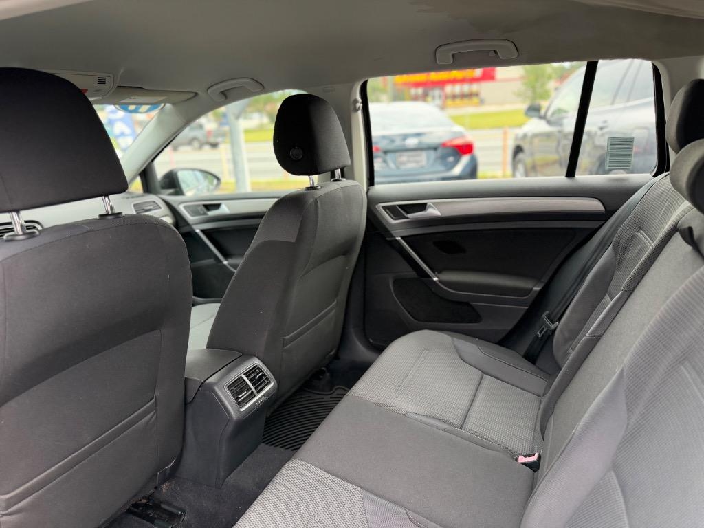 2017 Volkswagen Golf