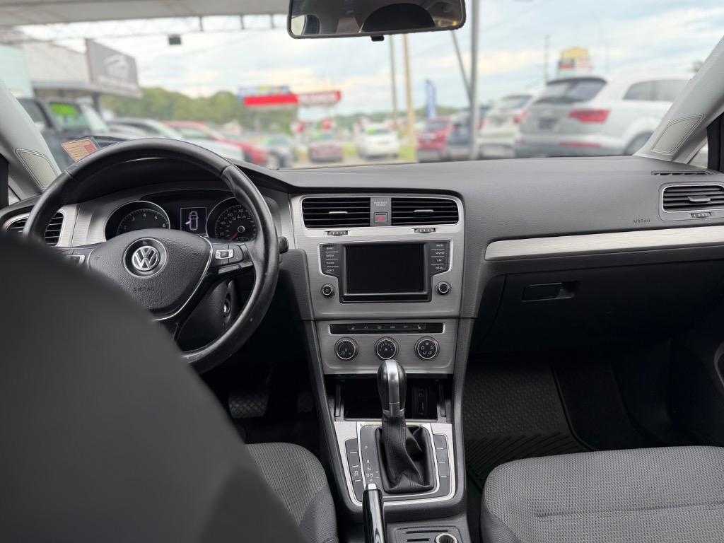 2017 Volkswagen Golf