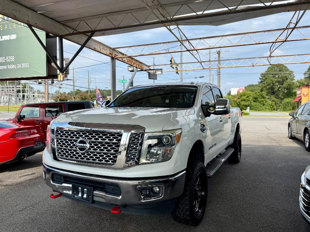 2016 Nissan Titan