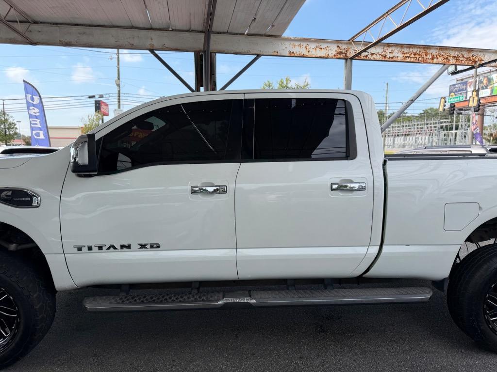 2016 Nissan Titan