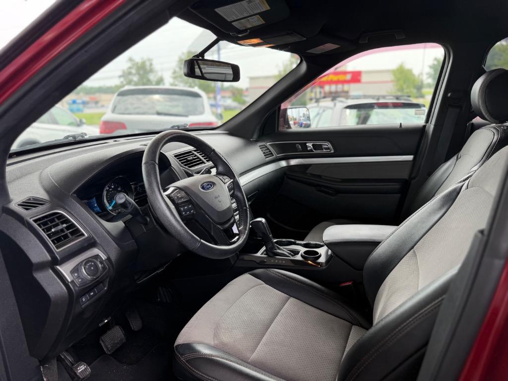 2017 Ford Explorer