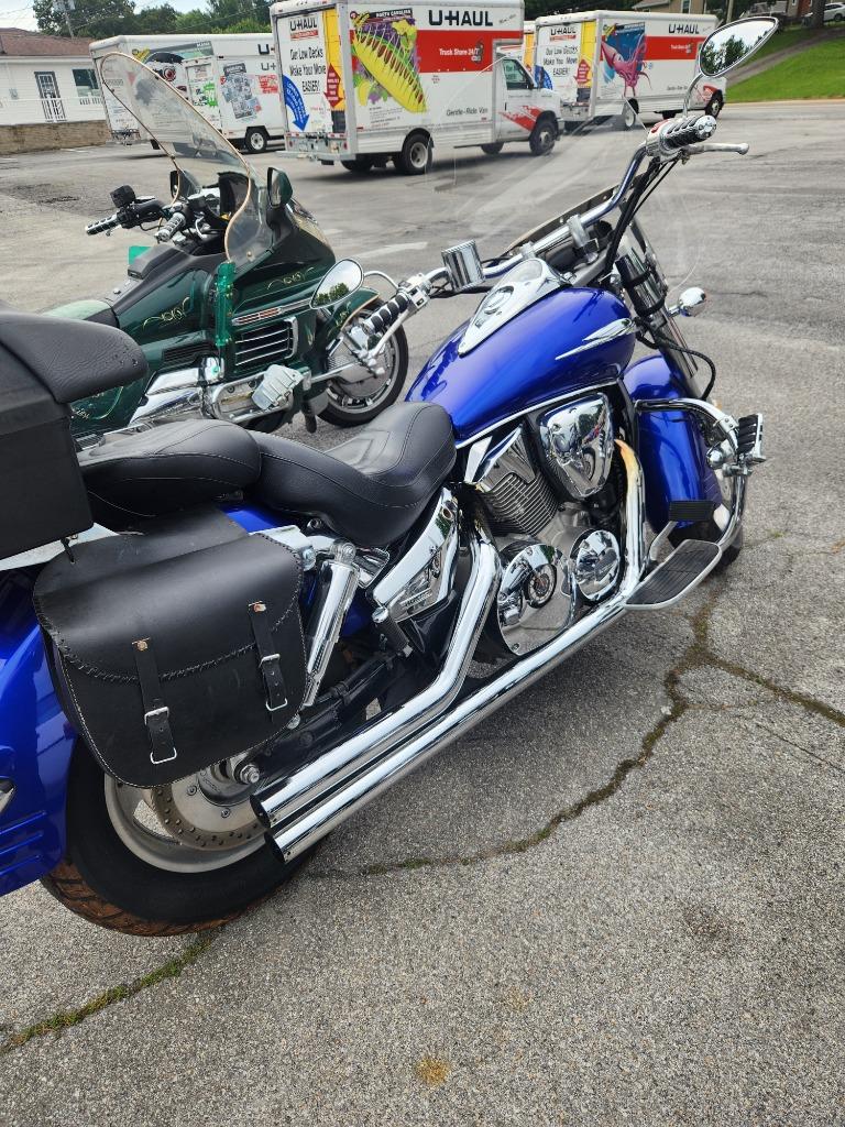 2006 Honda 1300