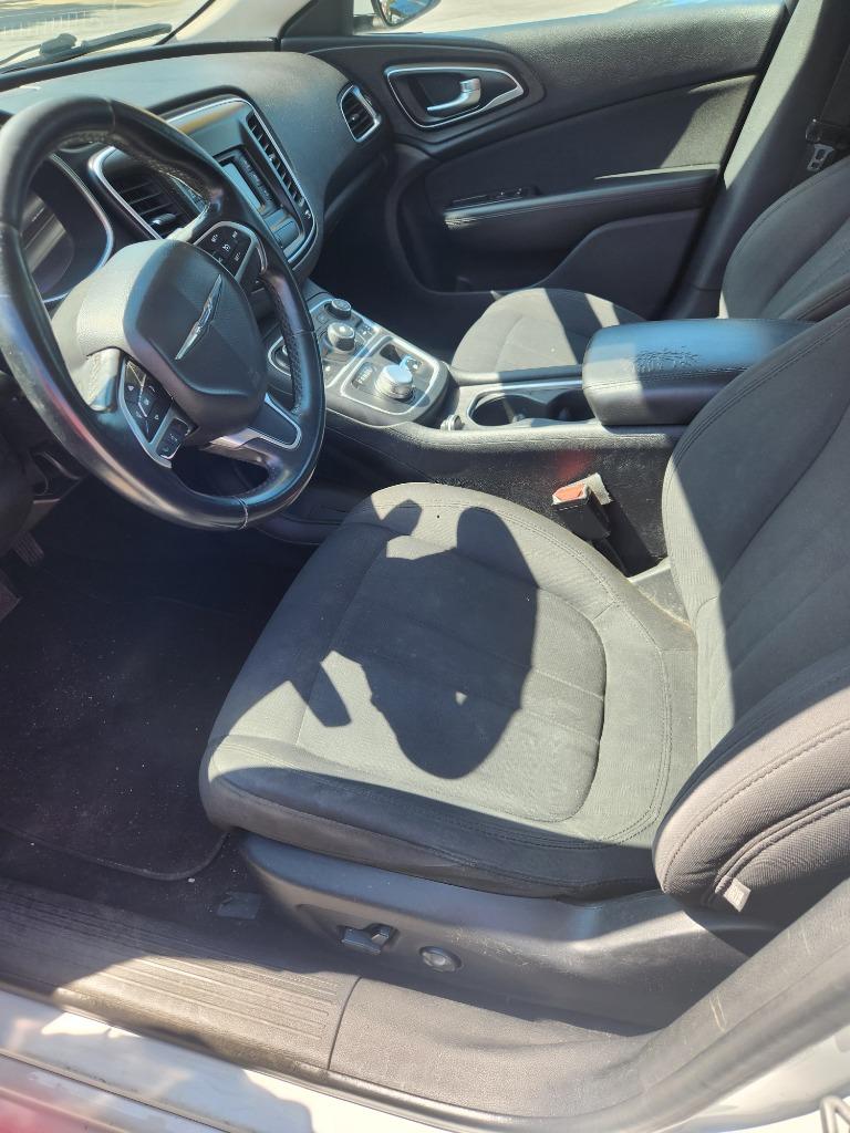 2016 Chrysler 200