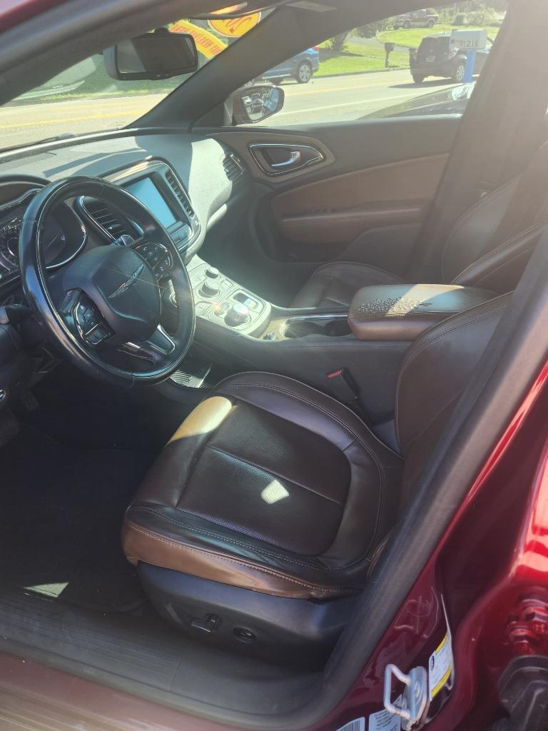 2015 Chrysler 200