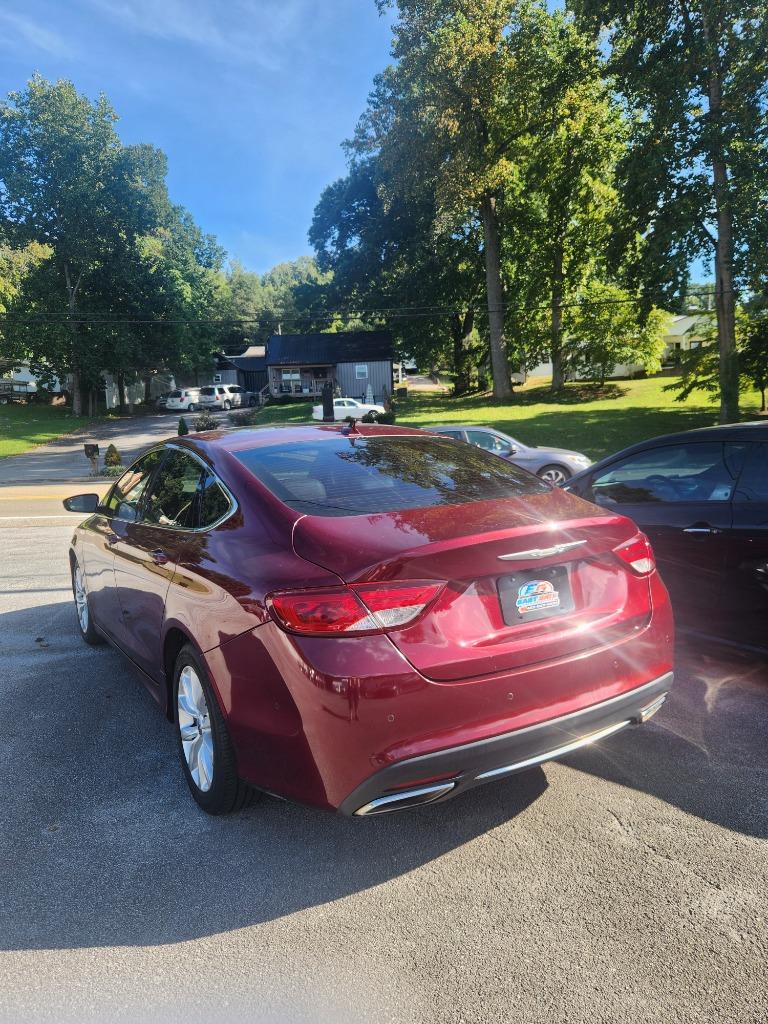 2015 Chrysler 200