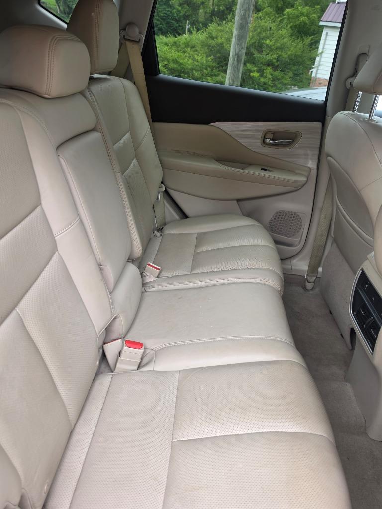 2015 Nissan Murano - $11,995
